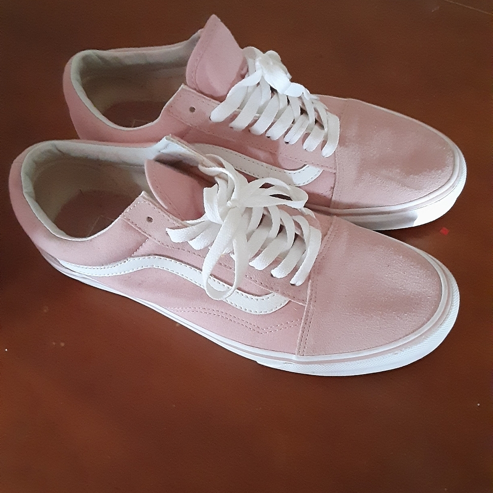 Vans - Picture 3 of 5